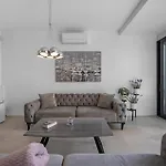 Beautiful In With Wifi Apartamento Jezera