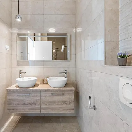 Beautiful In With Wifi Apartamento