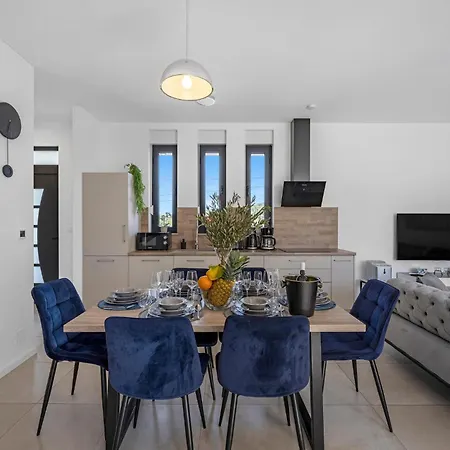 Beautiful In With Wifi Apartman